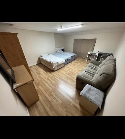 Oldham Town Centre Double Room 5 Екстер'єр фото